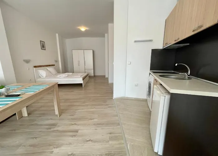 - By Flat Mаnаger Lägenhet *